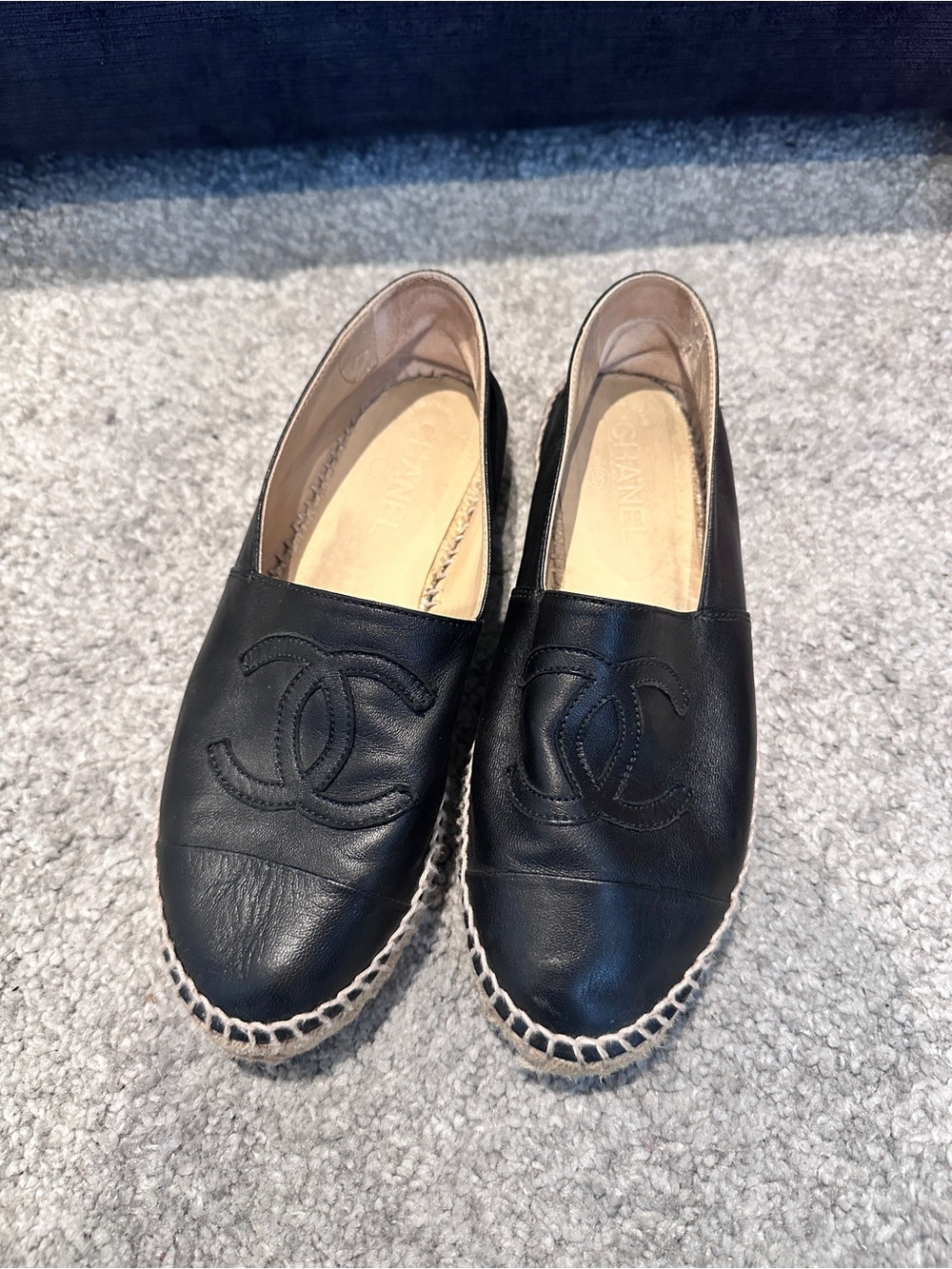 CHANEL Black Leather Interlocking CC Espadrille Flats